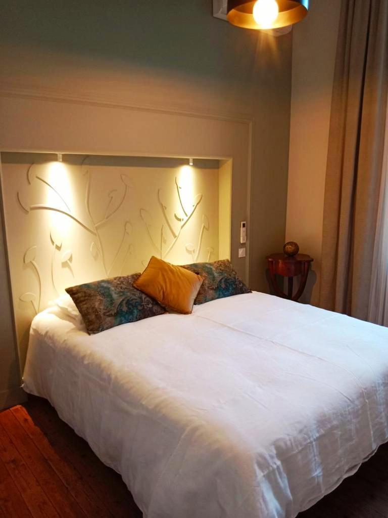 La Maison Du Soleil LʼIsle-Jourdain Extérieur photo