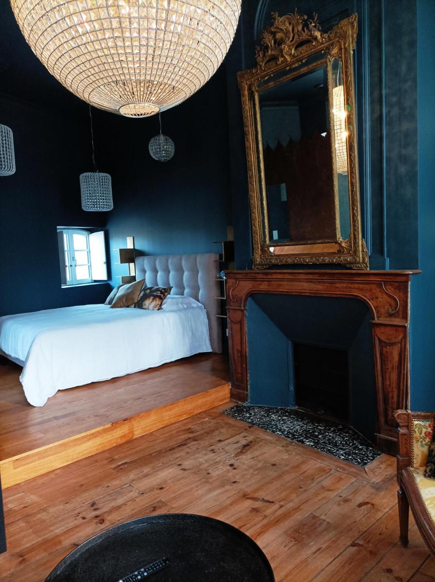 La Maison Du Soleil LʼIsle-Jourdain Extérieur photo
