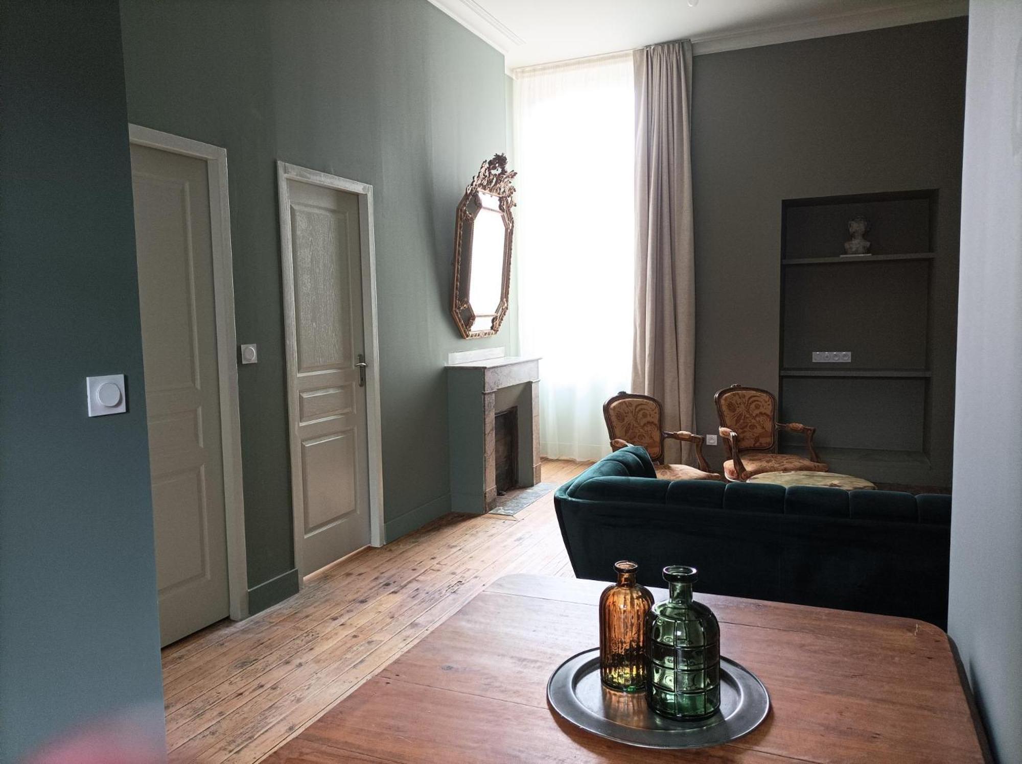 La Maison Du Soleil LʼIsle-Jourdain Extérieur photo